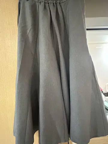 플레어 스커트 그레이 벨트 Fint