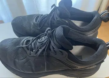[새상품급] HOKA ONEONE 호카오네오네 스니커즈 남성용 28cm