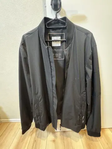 ZARA 발수성 블랙 자켓 M