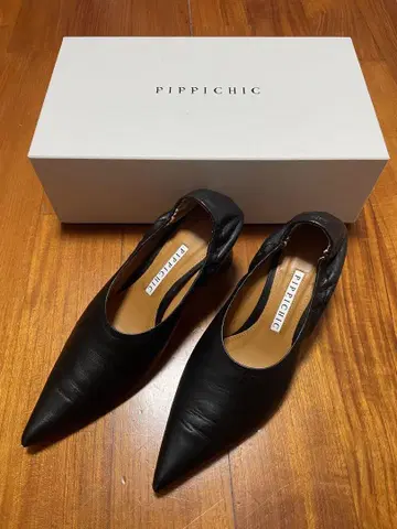 pippichic 블랙 펌프스