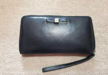 FURLA 블랙 가죽 장지갑, 보관 주머니 포함