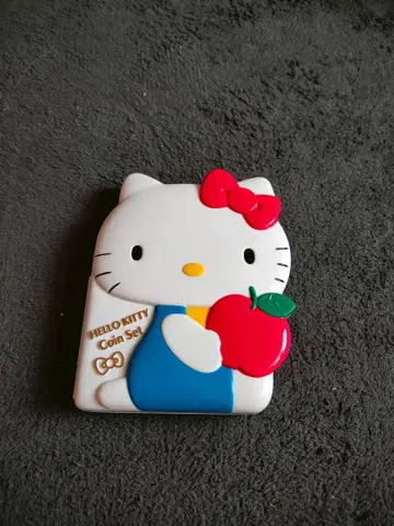 HELLO KITTY 코인 세트 2004년