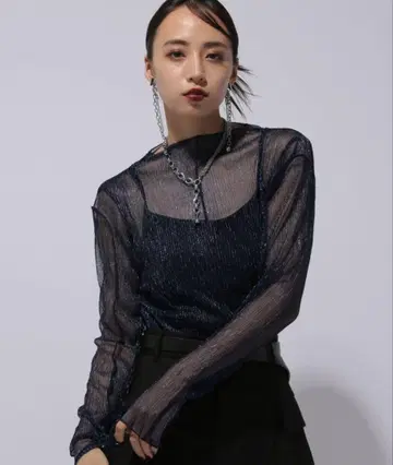 HARE 디자인 라메 시어 탑 네이비