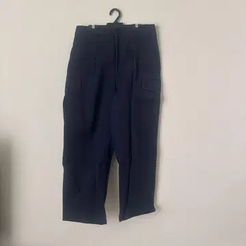 로얄 네이비 트라우저 전반기