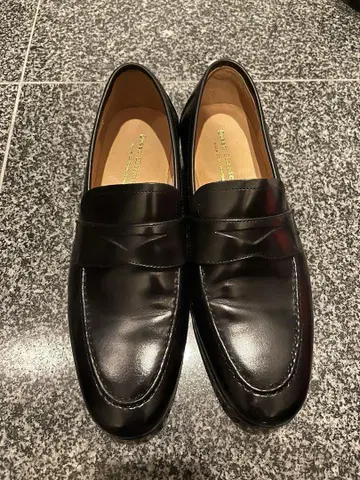 Queen Classic 블랙 가죽 로퍼