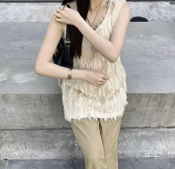 nuyuh fringe lace slit vest