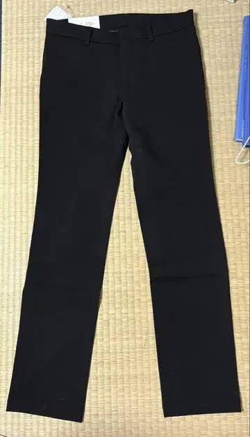 UNIQLO 팬츠 허리 61cm SMART SHAPE TECH