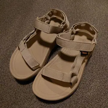Teva 스포츠 샌들 베이지