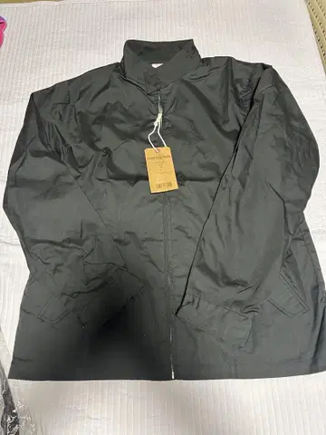 United Athle Works XL 블랙 자켓 새상품