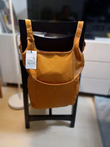 카멜 가죽 백팩