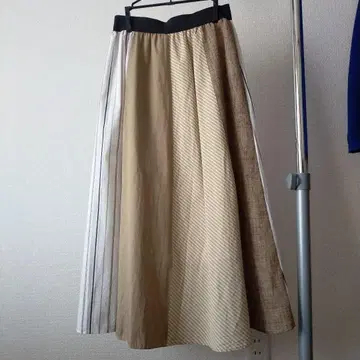 l'armoire de luxe 플레어 스커트 M 사이즈
