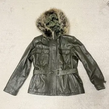 올리브 그린 가죽 자켓