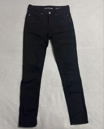 Calvin Klein Jeans 블랙 스키니 데님 2X30