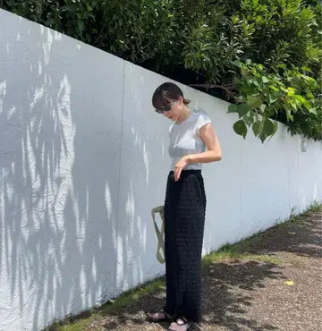 meer. SHIRRING SKIRT