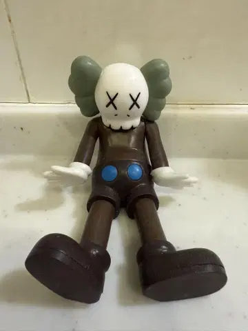 Kaws 스컬 디자인 피규어 약 10cm