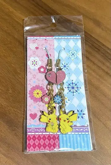 포켓몬 센터 피카츄 페어 참 스트랩