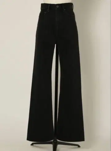 [ VEQUM ] BECK FULL FLARE JEANS