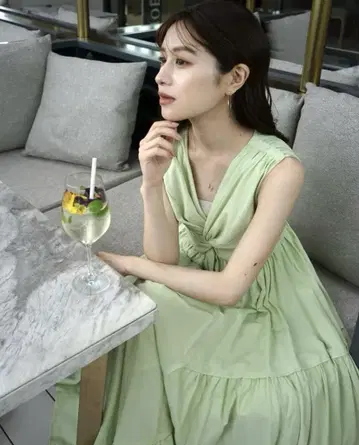 laubeblanc Irregular hem twist Dress