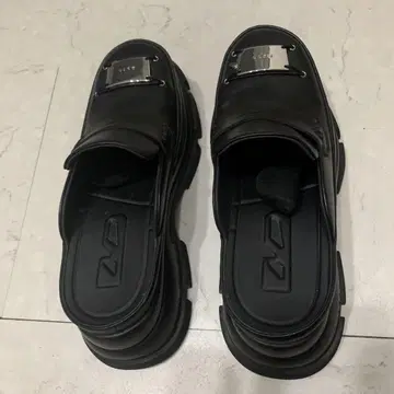 both 샌들