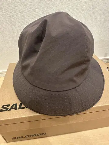 halo commodity crevice slit hat
