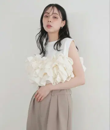 LIAN 프릴 뷔스티에 도킹 T