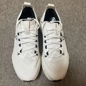 On Cloudsurfer Max White/White 25.5cm