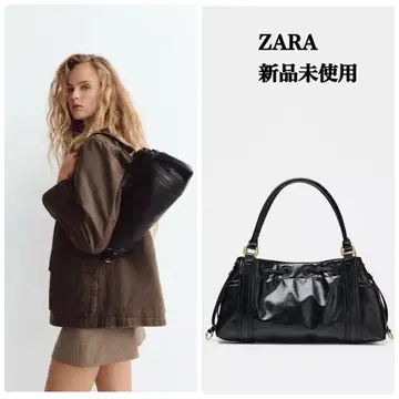 완판 ZARA 개더 디테일 숄더백 택 포함 새 상품 블랙