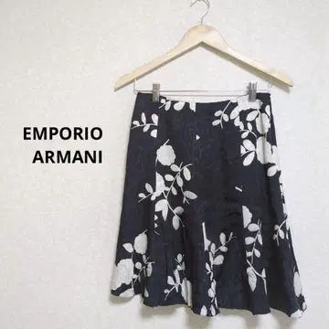 EMPORIO ARMANI 엠포리오 아르마니 꽃무늬 플레어 스커트 38