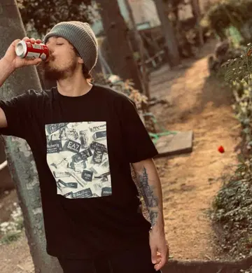 GUALA TAG TEE *EGO Zeebra