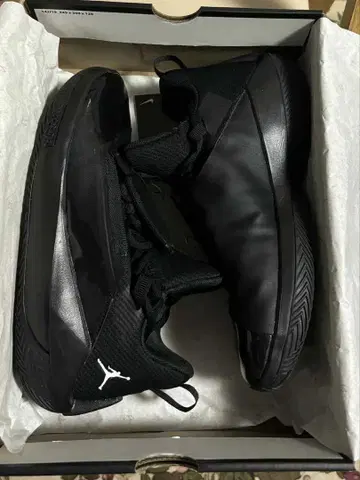 JORDAN JUMPMAN HUSTLE 블랙 27.5cm