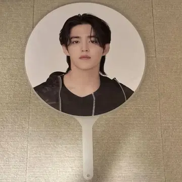 에스쿱스 승철 follow 부채