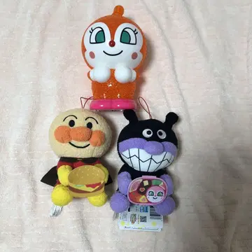 호빵맨 봉제 인형 2개 + 빛나는 짤랑이 1개