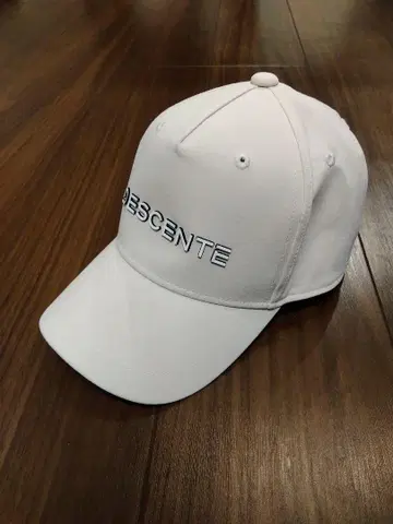 DESCENTE 캡 로고