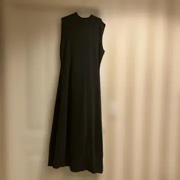 카키 민소매 롱 원피스
