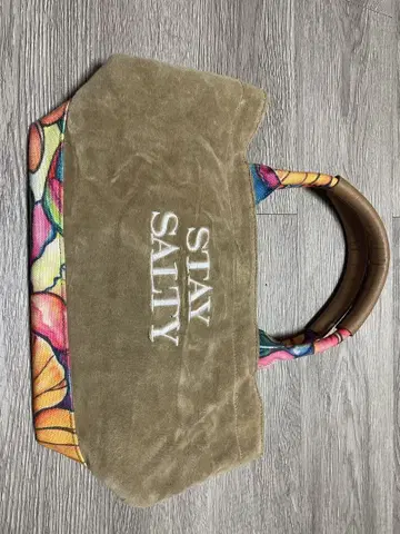 STAY SALTY 토트백
