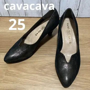 cavacava 블랙 V컷 펌프스 포멀 광택 클래시컬 가죽