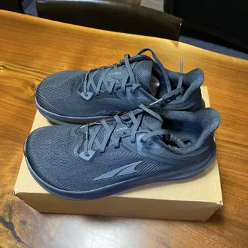 [ALTRA] TORIN 8 (토린 8) 남성용 25.5cm 알트라