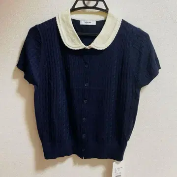 BLUEEAST 바이컬러 카라 니트 네이비