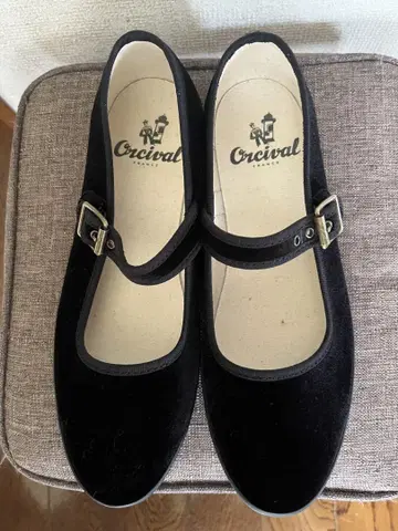 Orcival 스트랩 슈즈 블랙 25.0cm