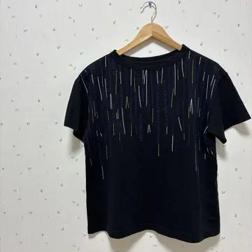 NATURAL LAUNDRY 불꽃놀이 패턴 반팔 T셔츠 사이즈 2