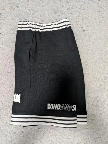 WIND AND SEA x MINTCREW 콜라보 하프 팬츠 S 사이즈