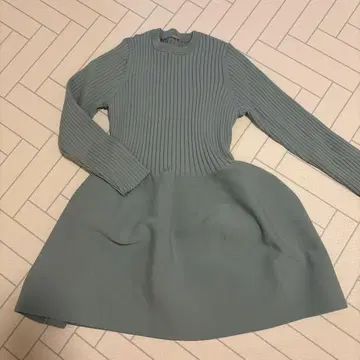 Mila Owen 민트 플리츠 긴팔 상의 사이즈 0