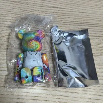 베어브릭 시크릿 야바 T셔츠 가게 시리즈 50