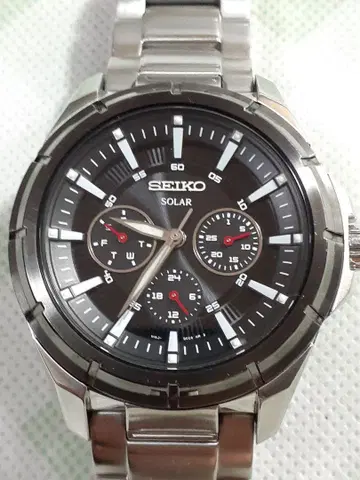SEIKO 솔라 크로노그래프 손목시계
