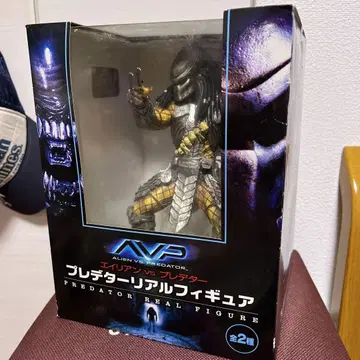 AVP 에이리언 VS 프레데터 리얼 피규어