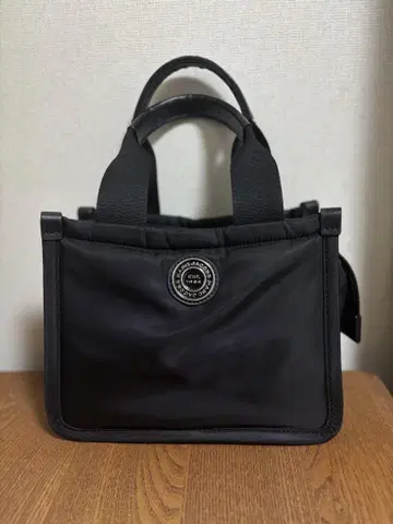 Marc Jacobs 미니 나일론 토트백 블랙