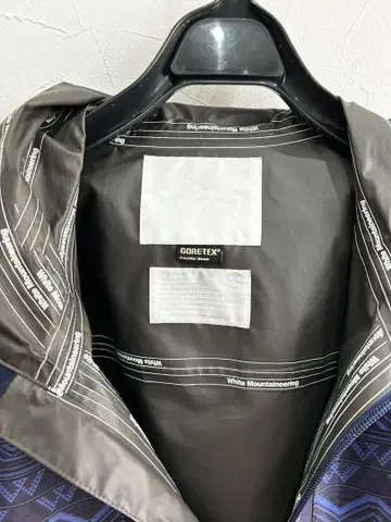 White Mountaineering GORE-TEX 자켓