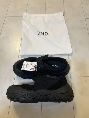 새상품 zara 스니커즈 26cm
