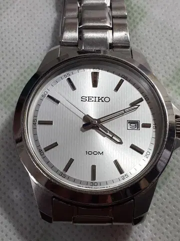SEIKO 손목시계 100M 방수 실버