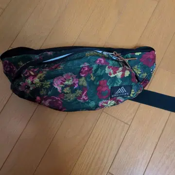 GREGORY 바디백 꽃무늬
